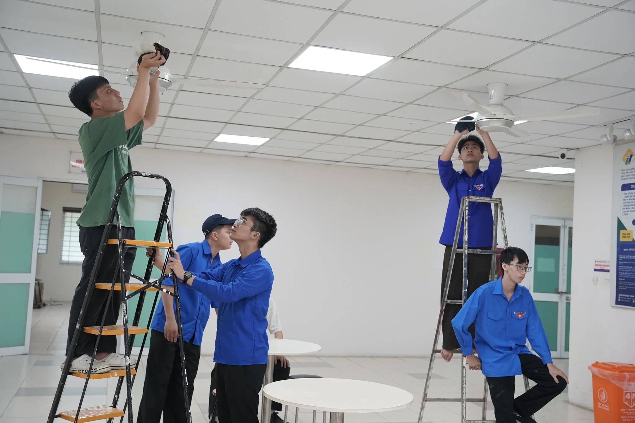 LIÊN CHI ĐOÀN CNTT RA QUÂN TÂN TRANG KHÔNG GIAN HỌC TẬP, CHÀO ĐÓN NĂM HỌC MỚI 🎓🌿 — ảnh 9