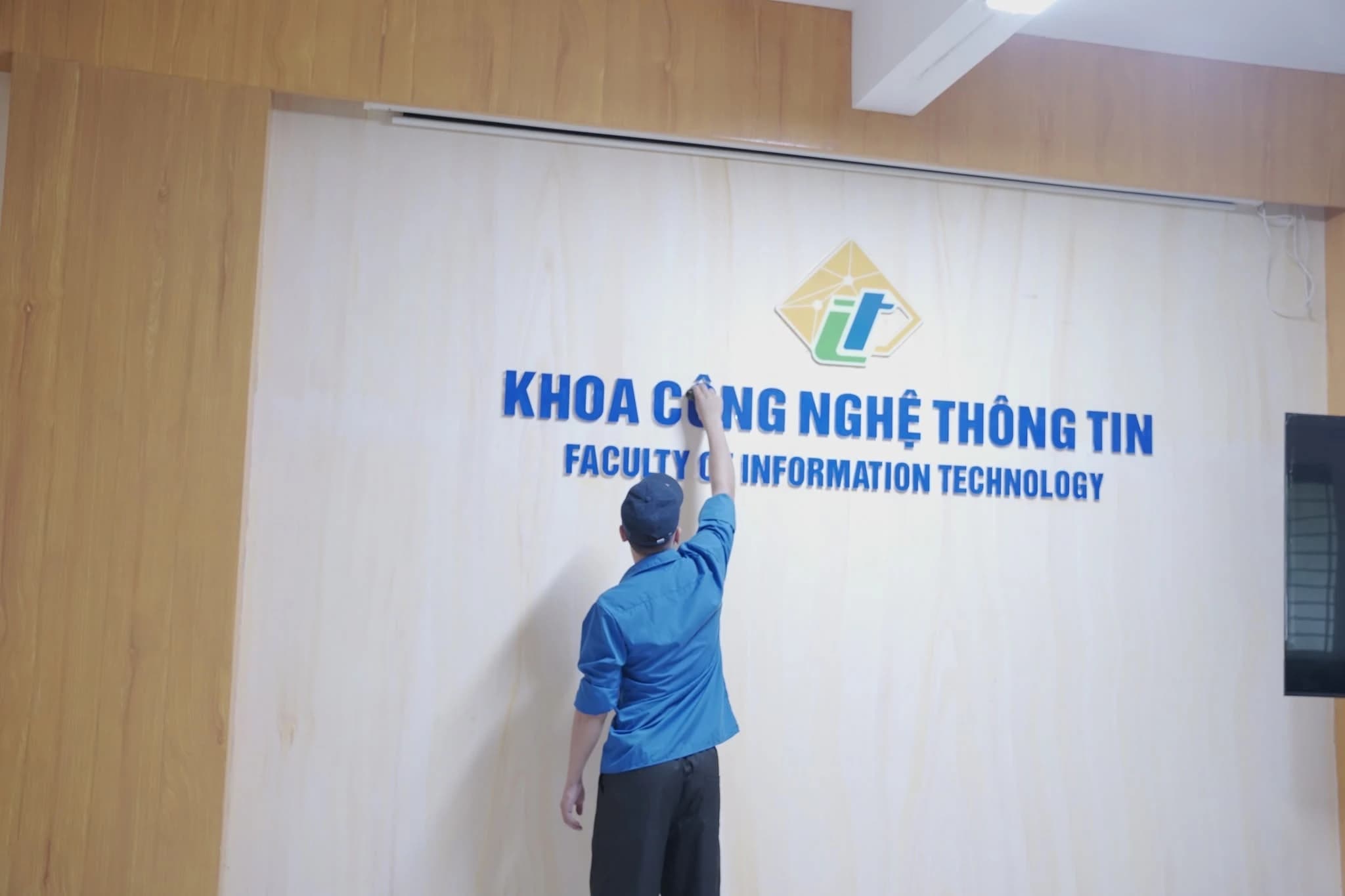 LIÊN CHI ĐOÀN CNTT RA QUÂN TÂN TRANG KHÔNG GIAN HỌC TẬP, CHÀO ĐÓN NĂM HỌC MỚI 🎓🌿 — ảnh 4