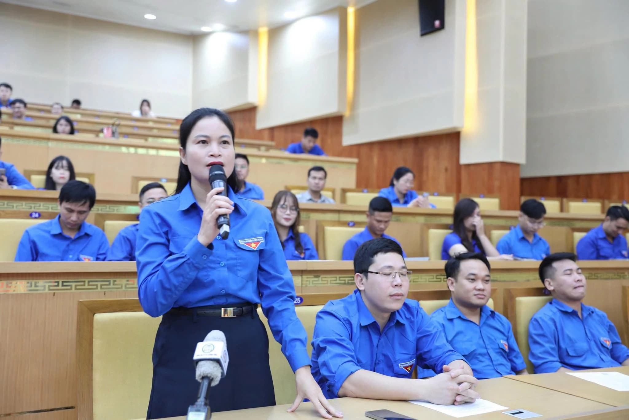 🔥 TUỔI TRẺ HYUTE GÓP TIẾNG NÓI TẠI DIỄN ĐÀN ĐỐI THOẠI VỚI CHỦ TỊCH UBND TỈNH HƯNG YÊN — ảnh 5