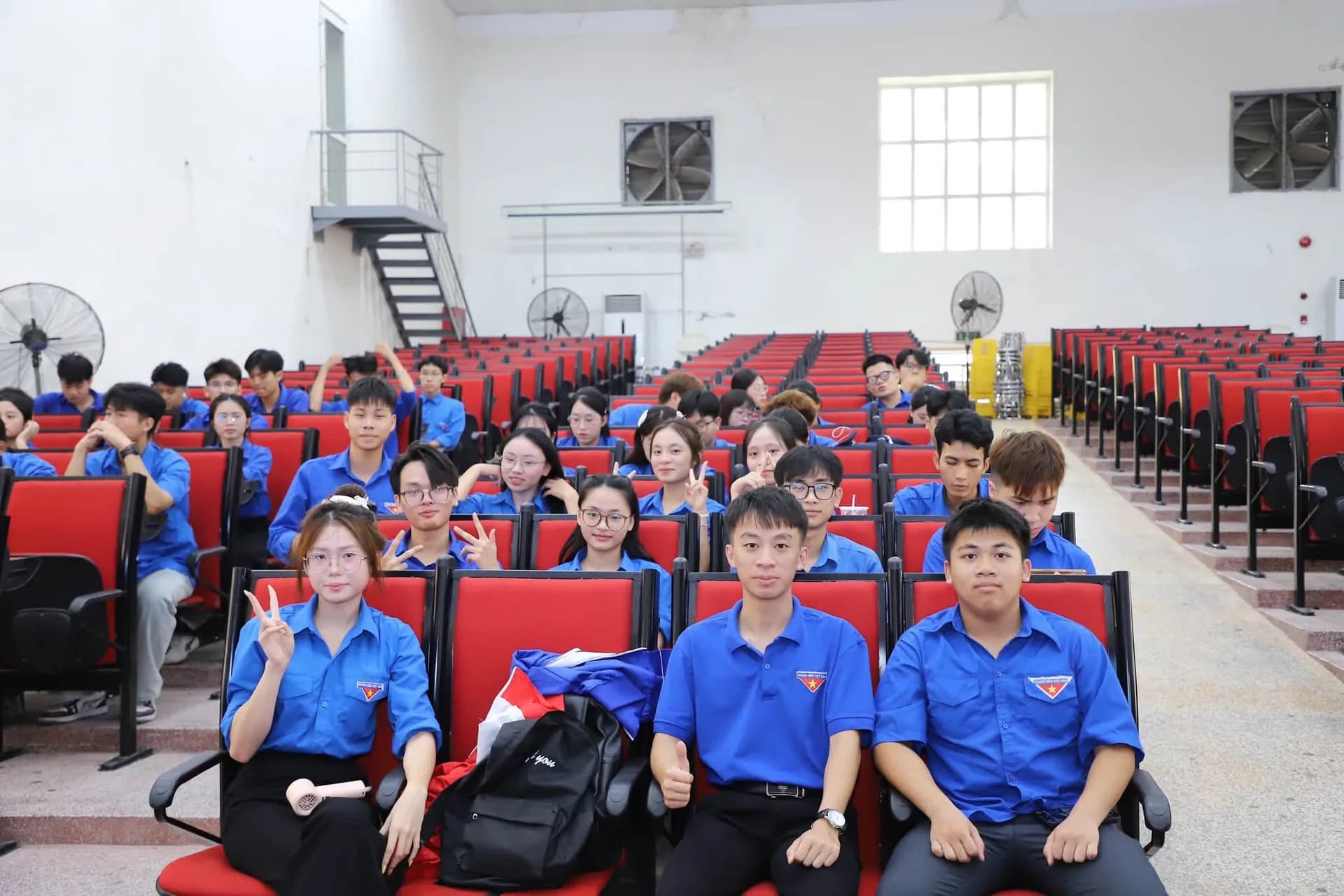 🎓 HỘI NGHỊ TỔNG KẾT CÔNG TÁC ĐOÀN - HỘI VÀ PHONG TRÀO SINH VIÊN NĂM HỌC 2025 - 2026 — ảnh 2